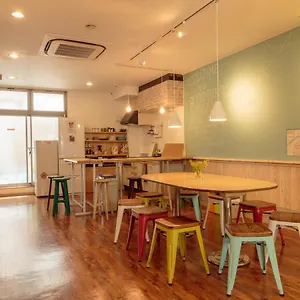 Hostel J-hoppers, Osaka